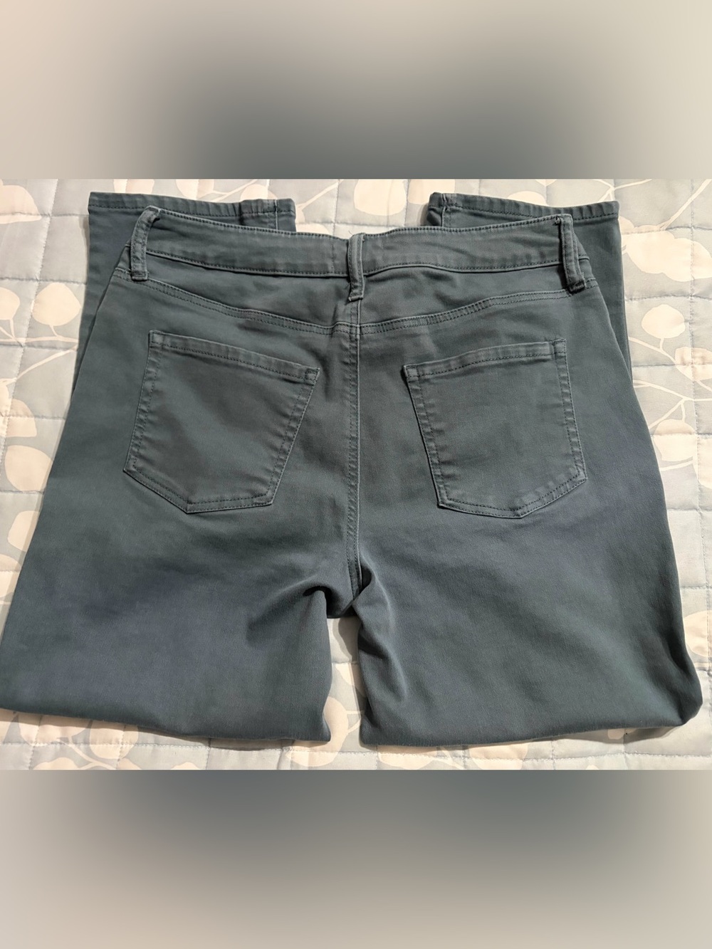 Maurices Cropped Pants - Picture 5 of 6